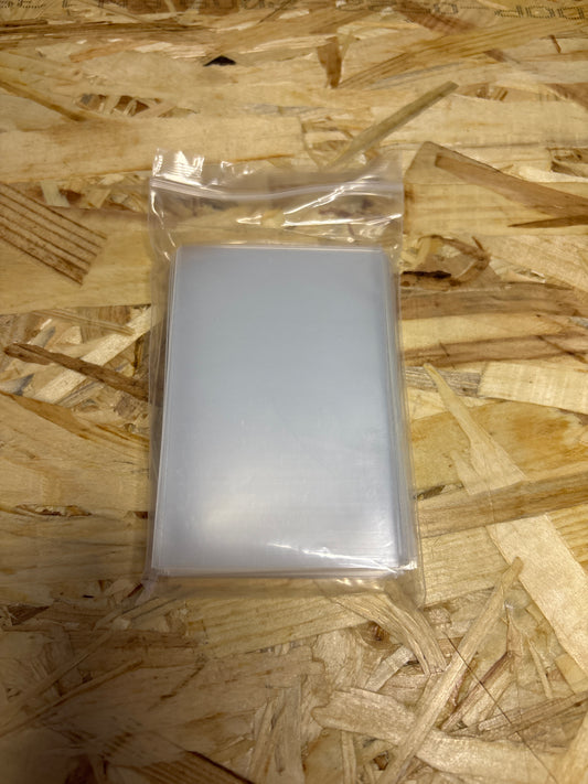 Bustine Protettive PYN 56x87 mm – 100 Sleeves Standard Size
