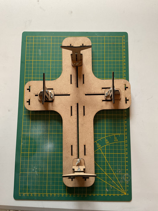 Croce da Modellismo – Supporto di Allineamento Regolabile 39x28