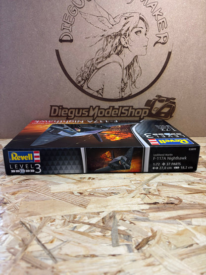 Revell F-117A Nighthawk 1:72 – Kit di montaggio aereo stealth – Level 3