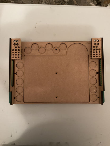 Postazione per pittura miniature in MDF – portacolori Citadel + portapennelli