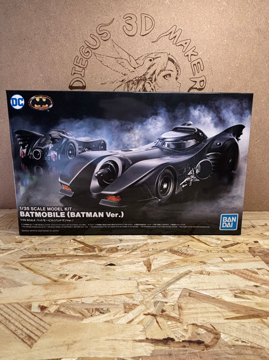 Batmobile (Batman Ver.) 1/35 – Model Kit – Bandai 80179