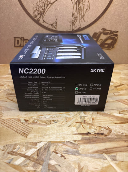 SkyRC NC2200 Caricabatterie e Analizzatore AA/AAA – Cod. 7032