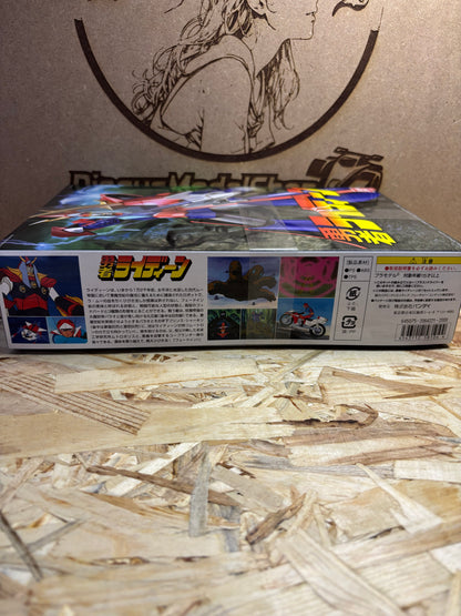 Brave Raideen Model Kit – Bandai Mecha Anime Cod. 0158104