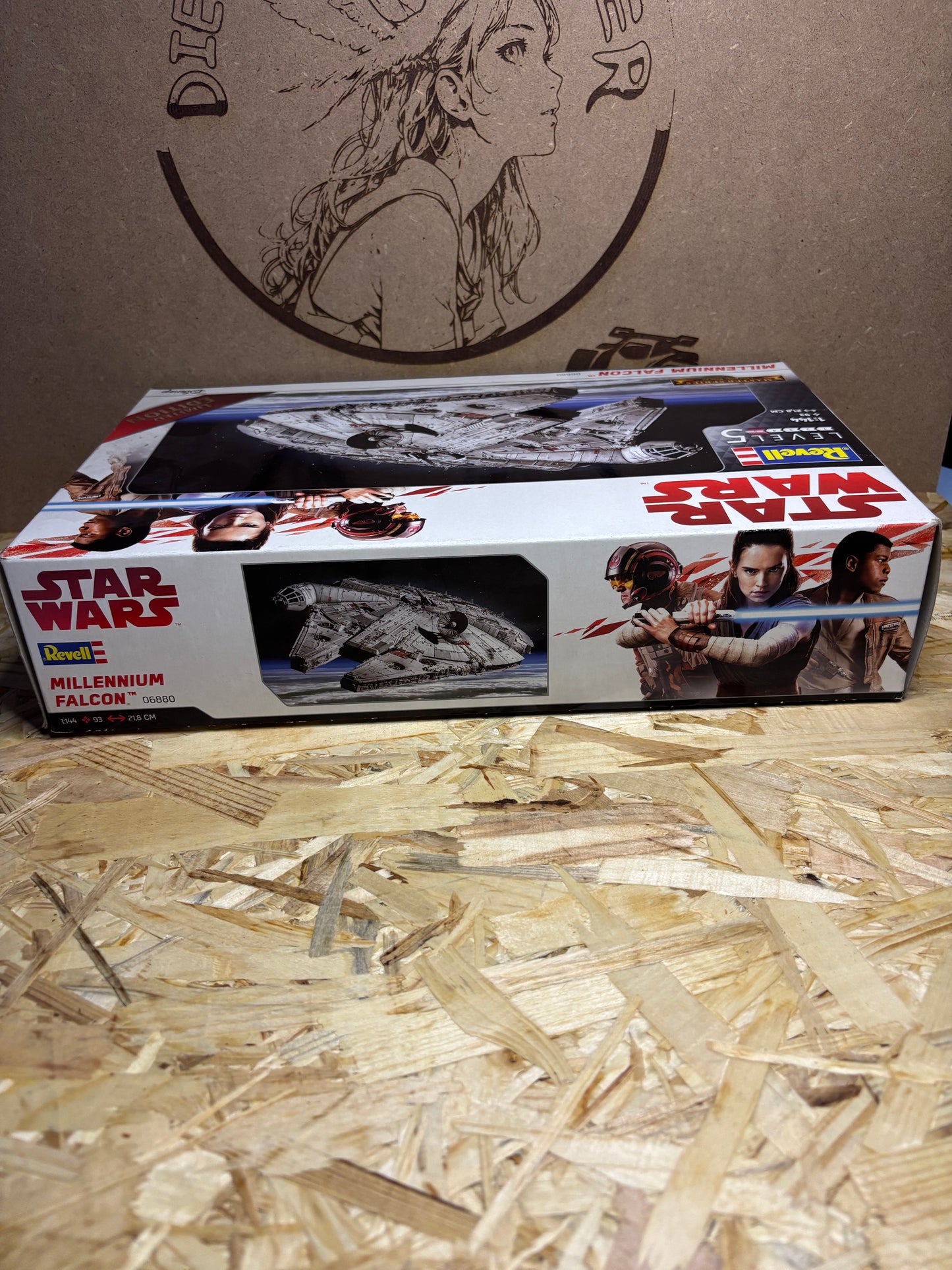 Millennium Falcon – Star Wars – Kit Modellismo Astronave – Revell 06880