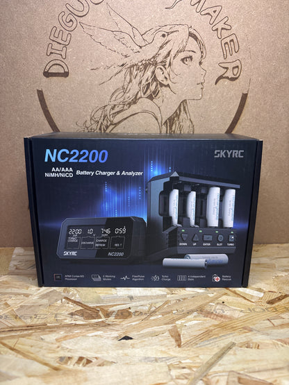 SkyRC NC2200 Caricabatterie e Analizzatore AA/AAA – Cod. 7032
