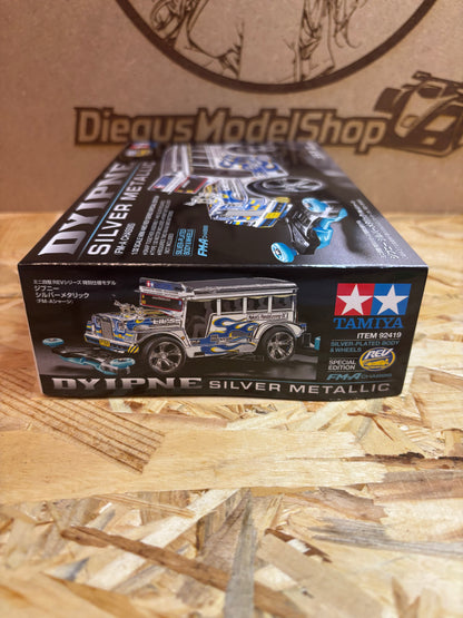 Dypne Silver Metallic Mini 4WD FM-A Chassis TA92419