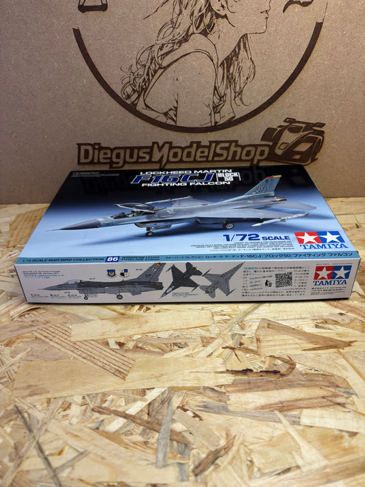 Tamiya F-16CJ Fighting Falcon Block 50 1:72 – Kit di montaggio aereo militare 60786
