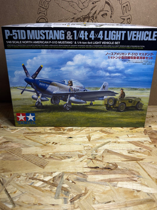 Tamiya TA25205 – North American P-51D Mustang & 1/4-ton 4×4 Light Vehicle Set – Kit 1/48