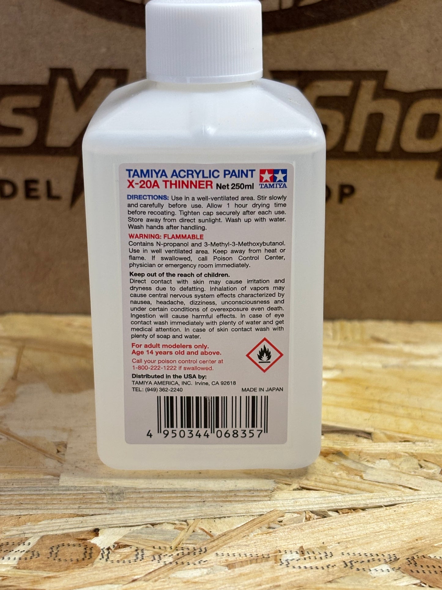 Tamiya TA81040 – Solvente