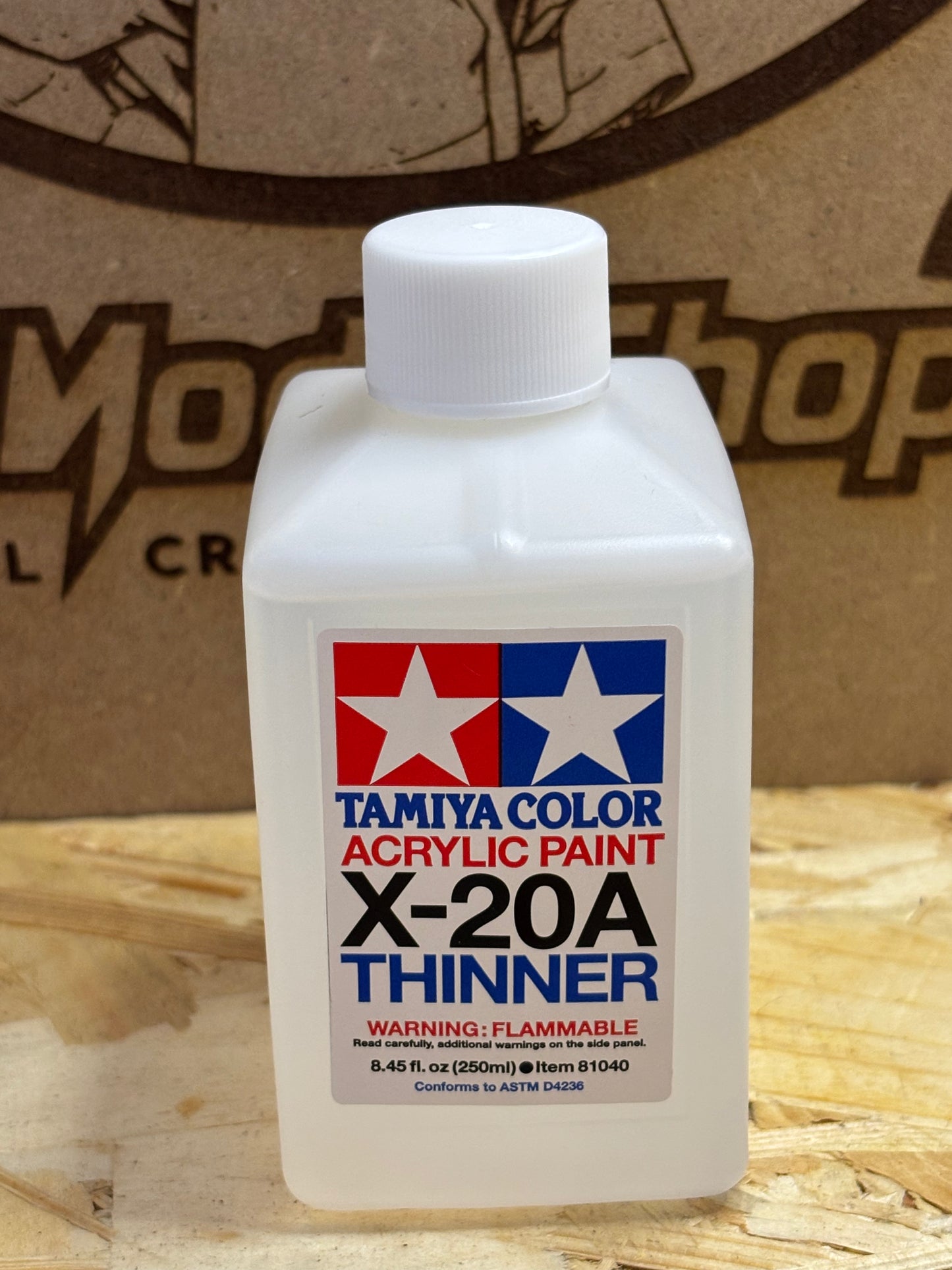 Tamiya TA81040 – Solvente
