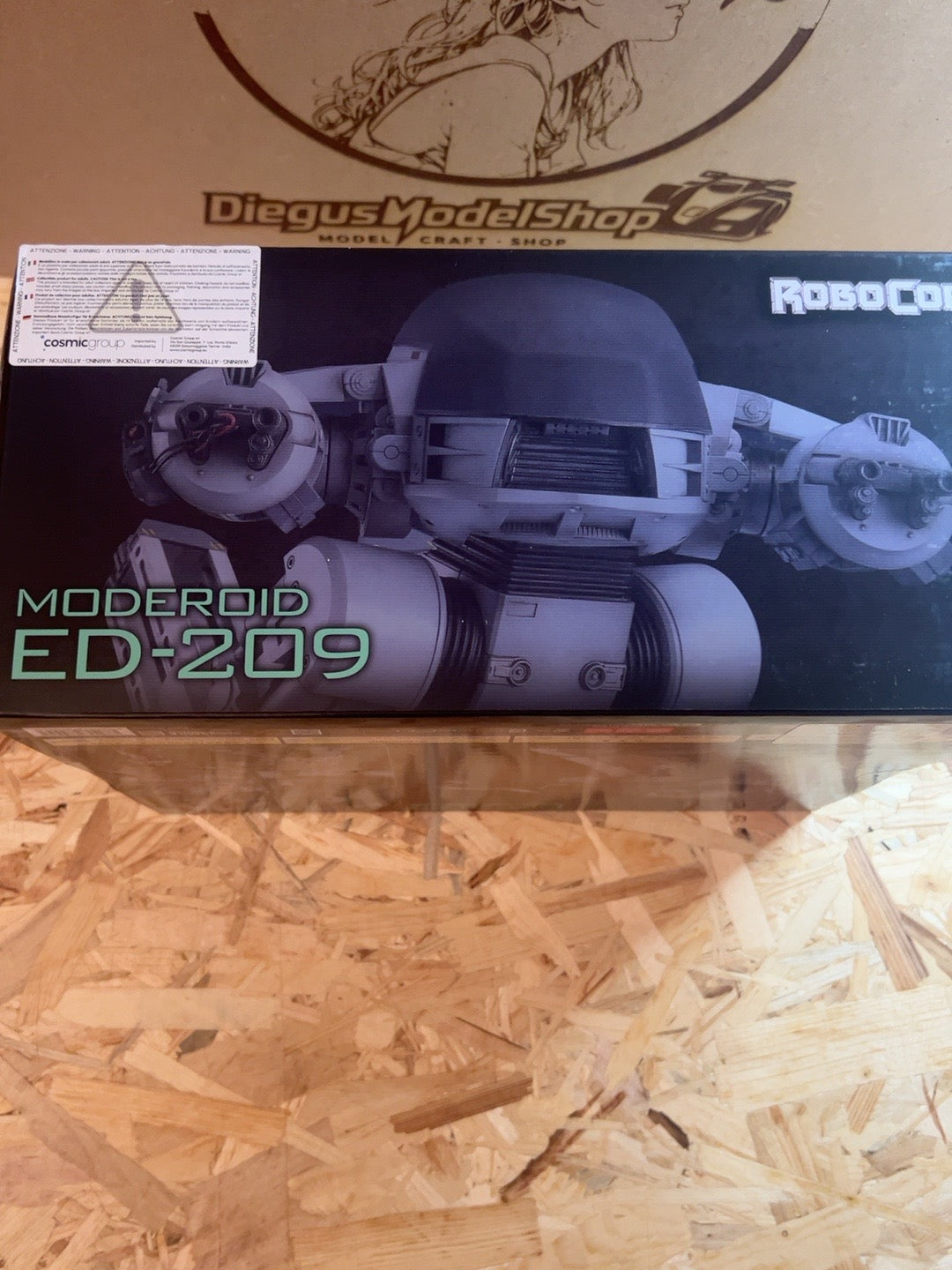 MODEROID RoboCop ED-209 scatola 2
