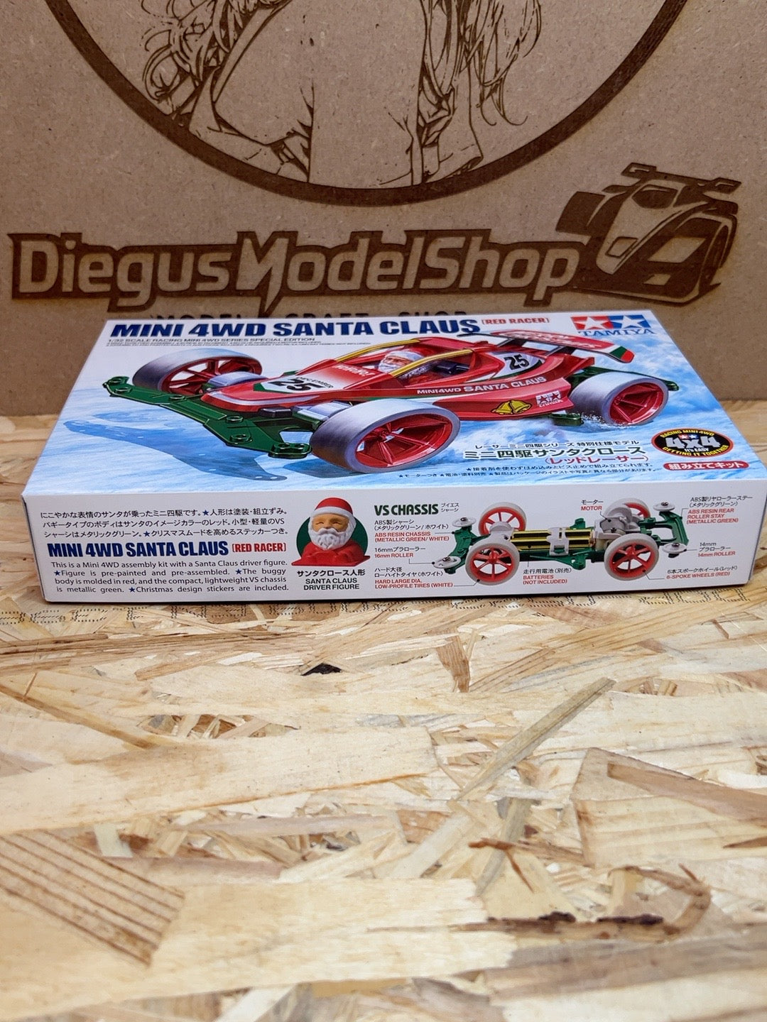 Tamiya 95698 Mini 4WD Santa Claus Red Racer dettagli VS chassis confezione