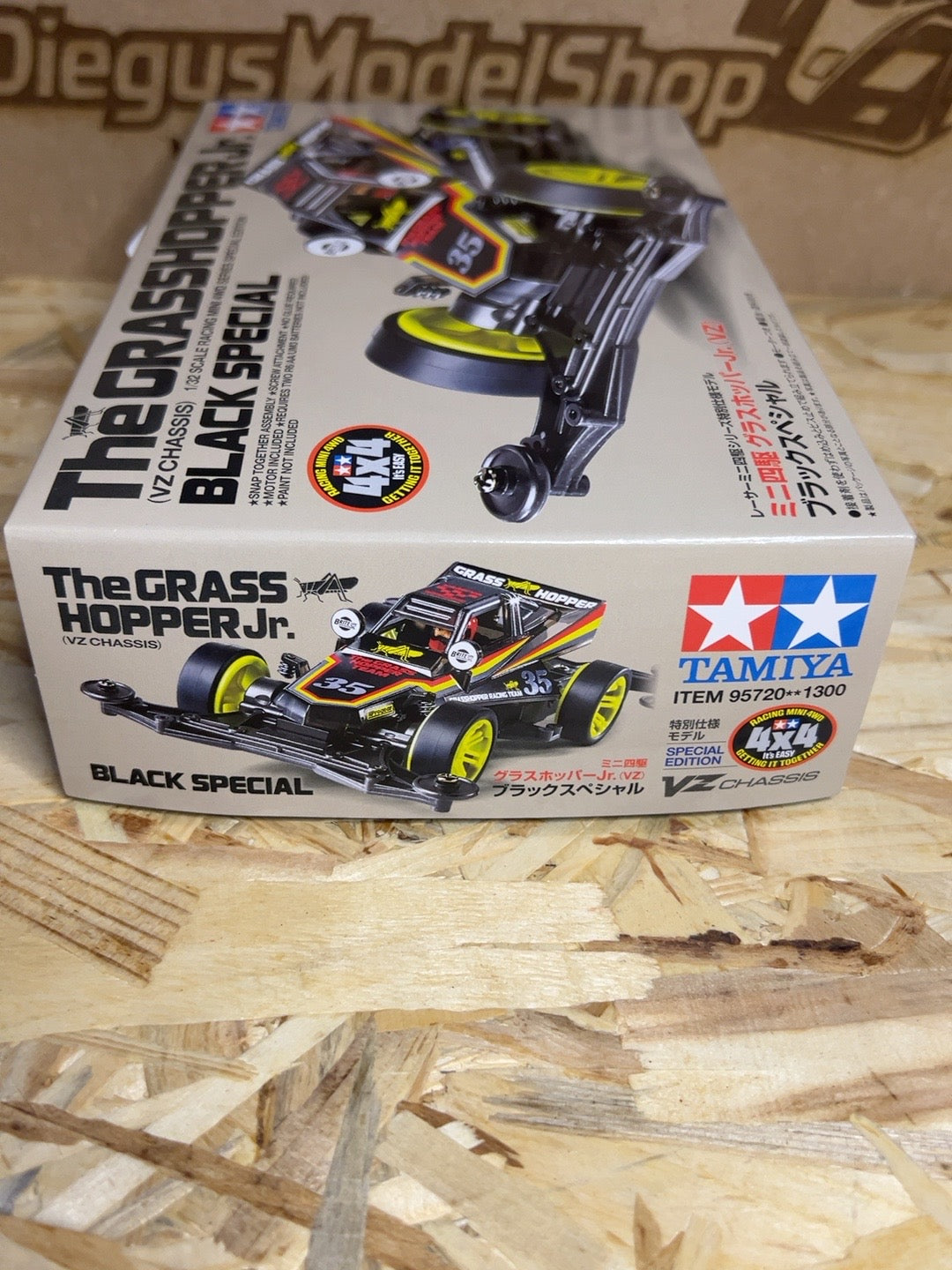 Tamiya 95720 – The Grasshopper Jr. Black Special (VZ Chassis)
